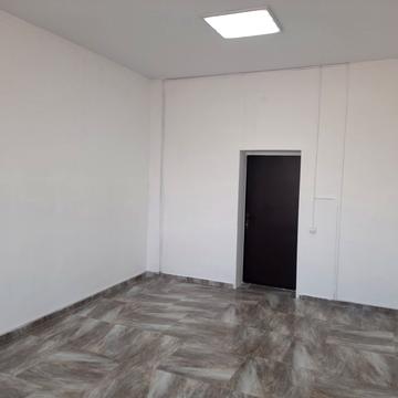 Київська вул., 4