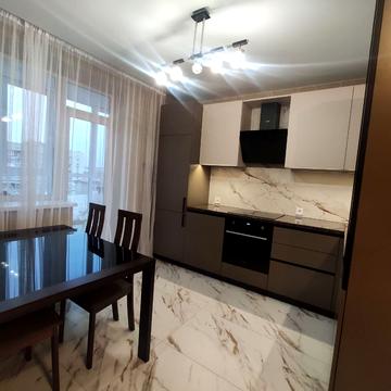 Братів Гипиків вул. (Оренбурзька), 1