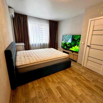 Бориса Гмирі вул., 12-Б