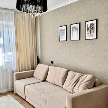 Євгена Коновальця вул., 13