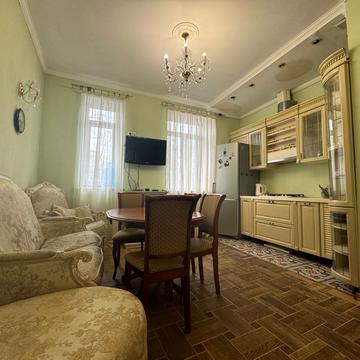 Івана Мазепи вул. (Січневого Повстання), 3-Б