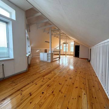 Уманська вул., 25