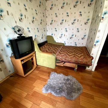 Академіка Доброхотова вул., 26