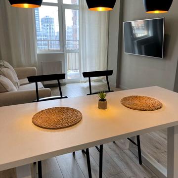 Європейського Союзу просп. (Правди), 43