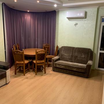 Подільська вул., 115