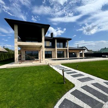 Приморська, 2