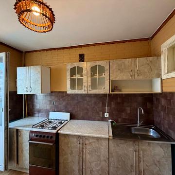 Молодіжна вул., 54