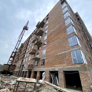 Степана Бандери вул., (Будинок 1)