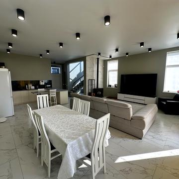 Святищенська вул., 118