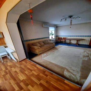 Небесної Сотні просп. (Маршала Жукова), 79б