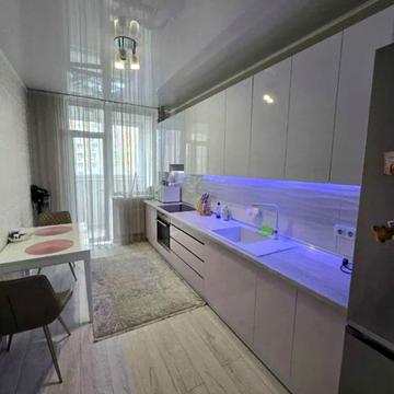 Драгоманова вул., 2