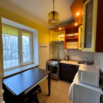 Соломянська вул., 32