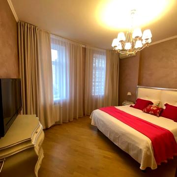 Лесі Українки бульв., 23