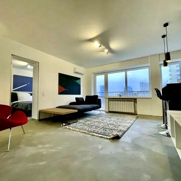 Івана Маряненка пров., 13