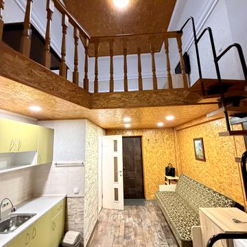 Соборна пл., 1