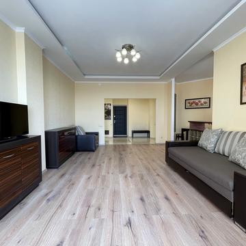 Миколи Міхновського бульв. (Дружби народів), 14-16