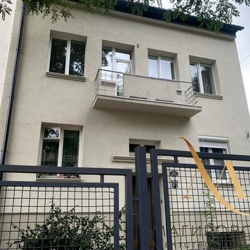Героїв Маріуполя вул. (Петра Козланюка), 22