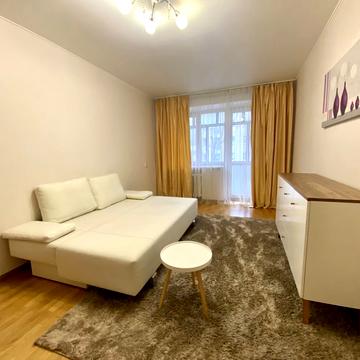 Білоцерківська вул., 2