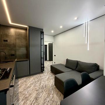 Юліана Пелеша вул., 3