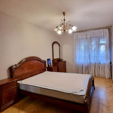 Святошинський пров., 2