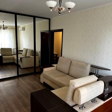 Єлизавети Чавдар вул., 14