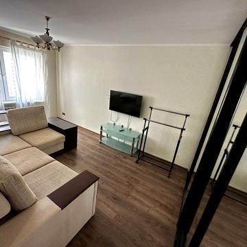 Єлизавети Чавдар вул., 14