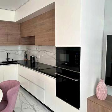 Євгена Сверстюка вул. (Марини Раскової), 6