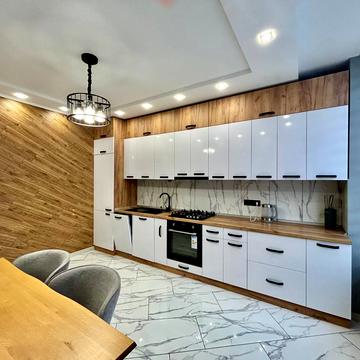 Героїв Крут вул., 6