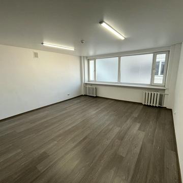 Володимира Великого вул. (Артема), 37