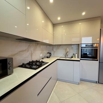 Білогірська вул., (Будинок)