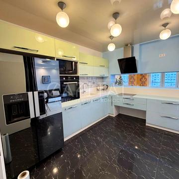 Регенераторна вул., 4к2