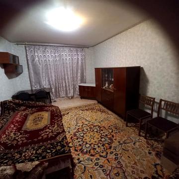 Героїв просп., 33