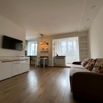 Домбровського вул., 26