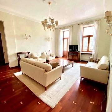 Андріївський узвіз, 2-Б