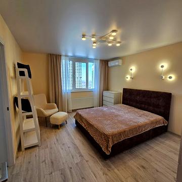 Михайла Максимовича вул. (Онуфрія Трутенка), 32-Б