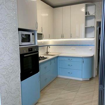 Героїв Небесної Сотні просп., 40/1