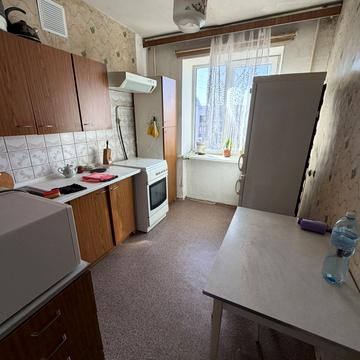 Половецька вул., 16