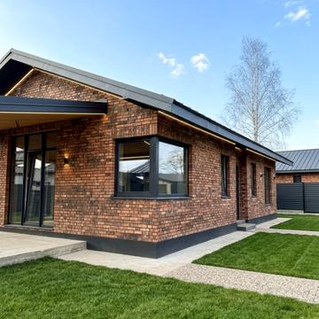 Житомирська вул. (Ватутіна)