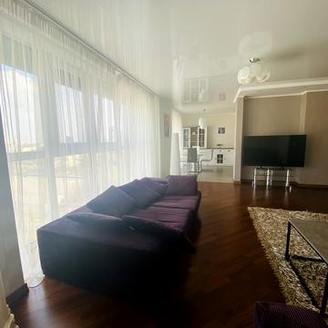 Ділова вул. (Димитрова), 2-Б