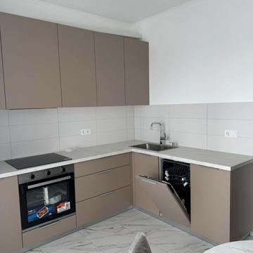 Сімї Кульженків вул. (Петра Дегтяренка), 21