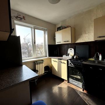 Вячеслава Чорновола просп. (), 47