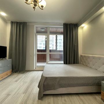 Андрія Верхогляда вул. (Михайла Драгомирова), 5