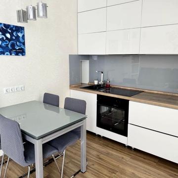 Петра Калнишевського вул. (Михайла Майорова), 8