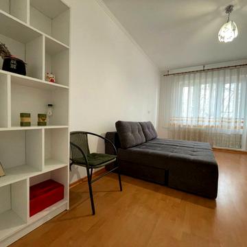 Ревуцького вул., 7