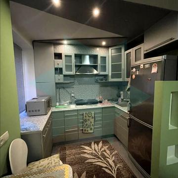 Богдана Хмельницького просп. (Героїв Сталінграда), 11