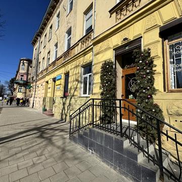 Личаківська вул. (), 117