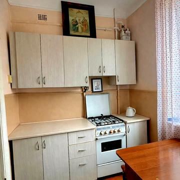 Василя Аксенина вул. (Михайла Фрунзе), 1-А