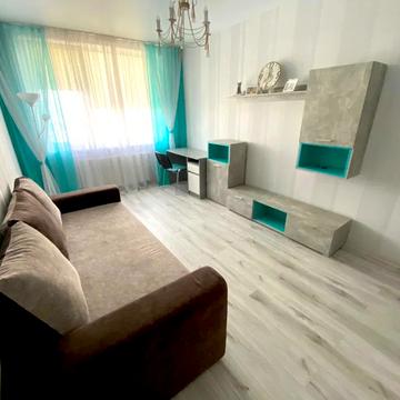 Європейського Союзу просп. (Правди), 45-А