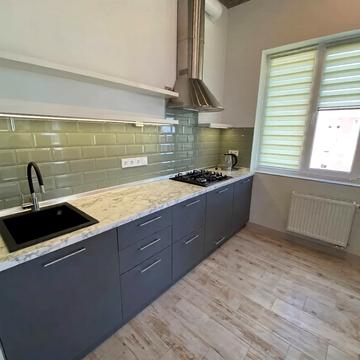 Південна дорога вул., 3/8