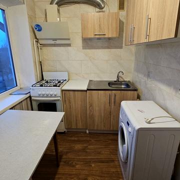 Чорних Запорожців вул. (Петра Запорожця), 16